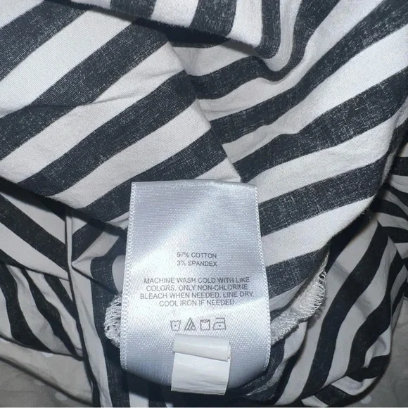 Express Black and White Striped Shirt - Picture 6 of 11